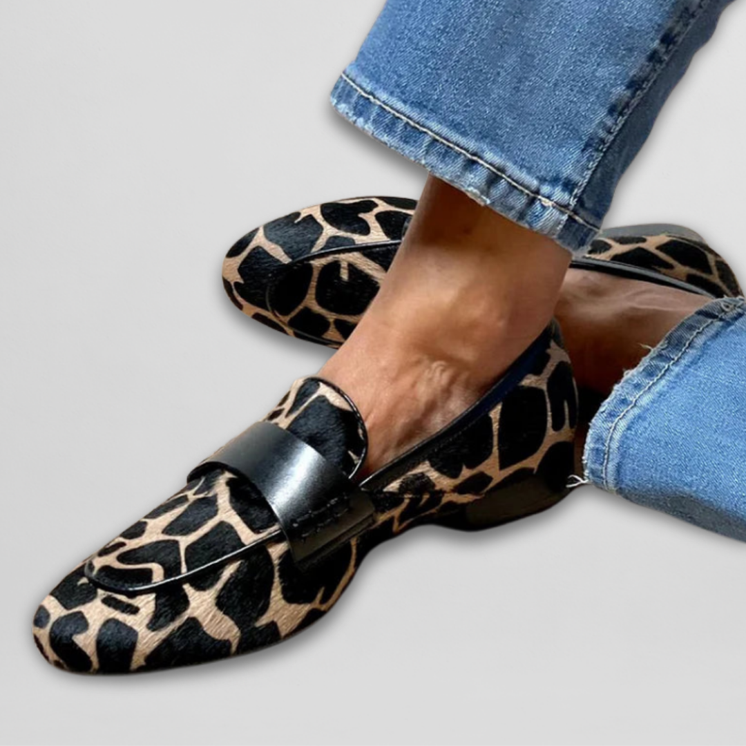 Maia - Giraffe-Print Loafers