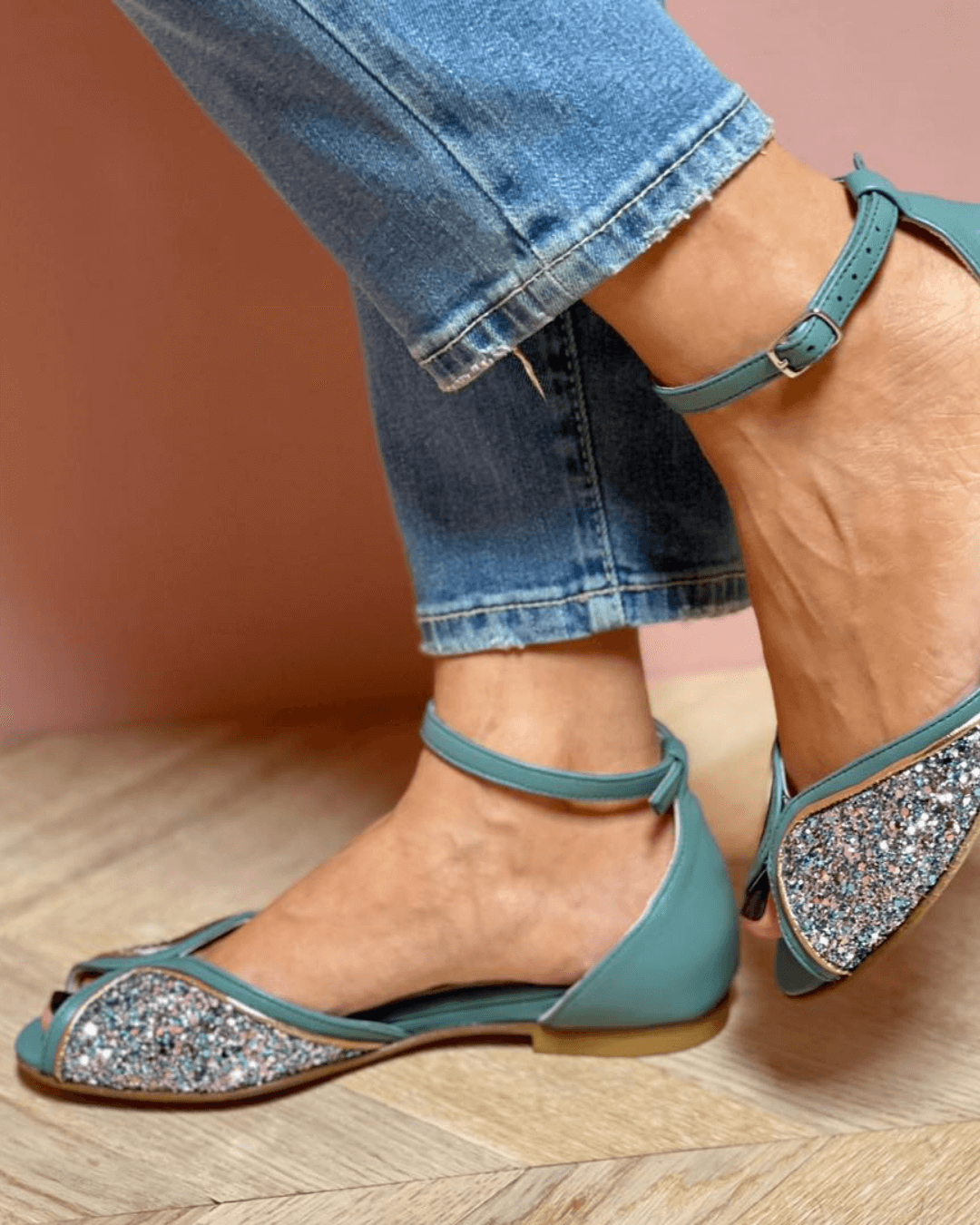 BRIGITTA | GLITTER LOW SANDAL