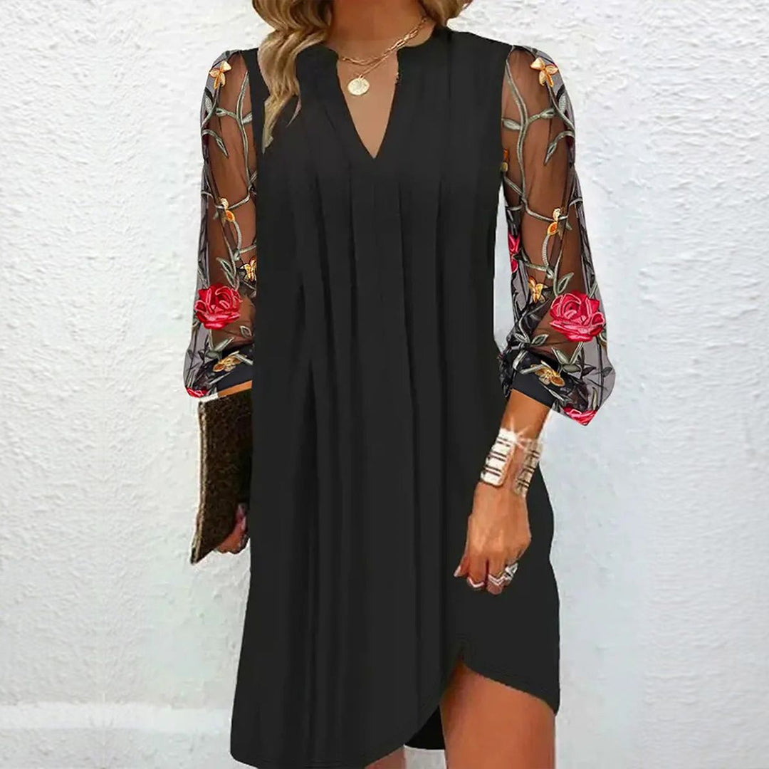 Shiloh – Elegant Dress with Embroidered Sleeves