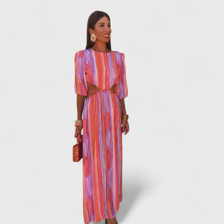 Amaya - Elegant cloth with cuts