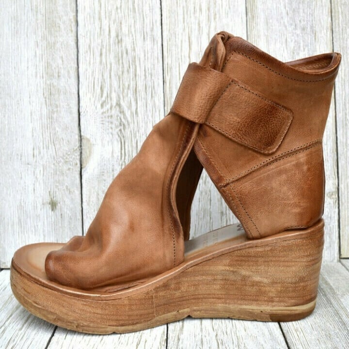 Kayla - Anchor Sandals with Buckle in Boho Style