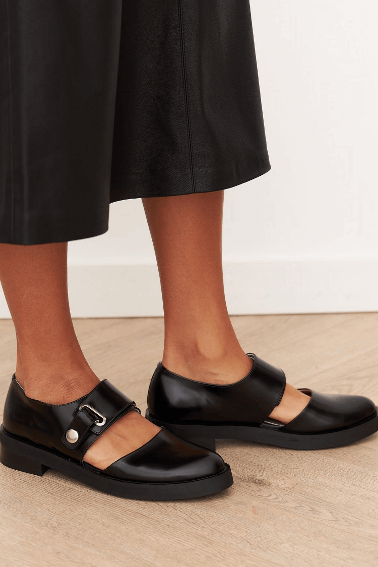 ANGELINA | MARY JANE WITH BUCKLE