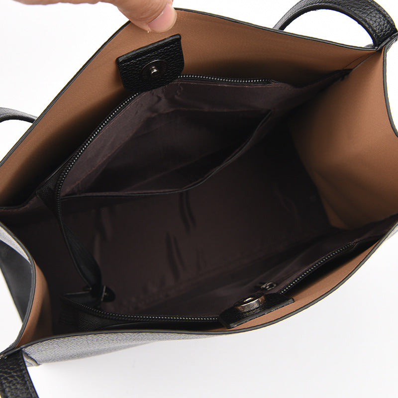 Carmen - Elegant and timeless shoulder bag