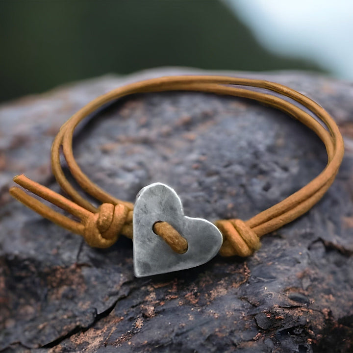 Aubrey – Bracelet symbol of love