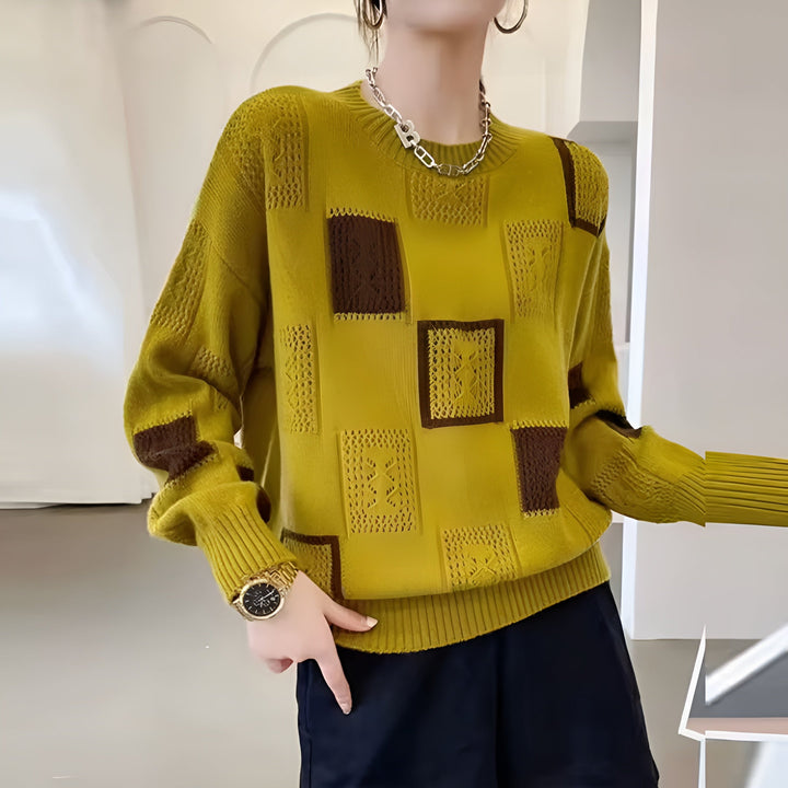 Laura - Flattering Timeless Sweater