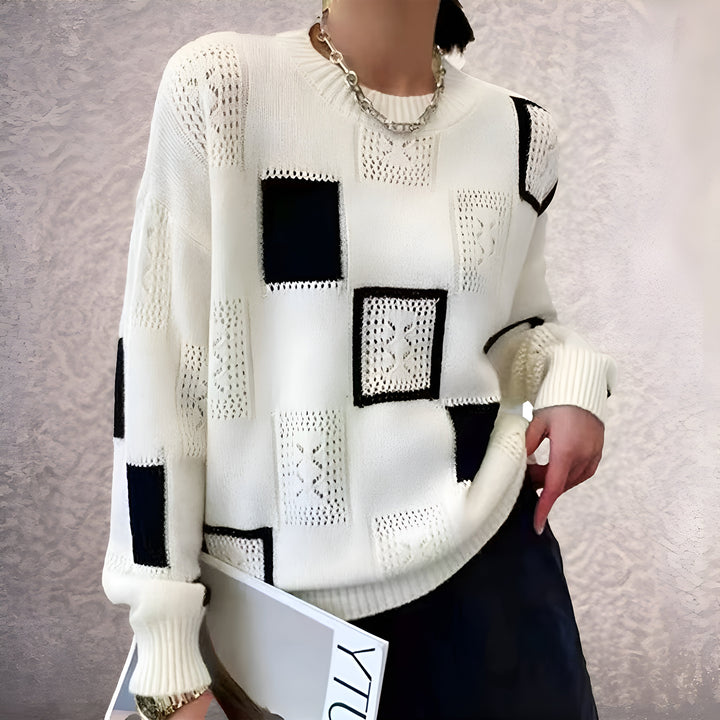 Laura - Flattering Timeless Sweater