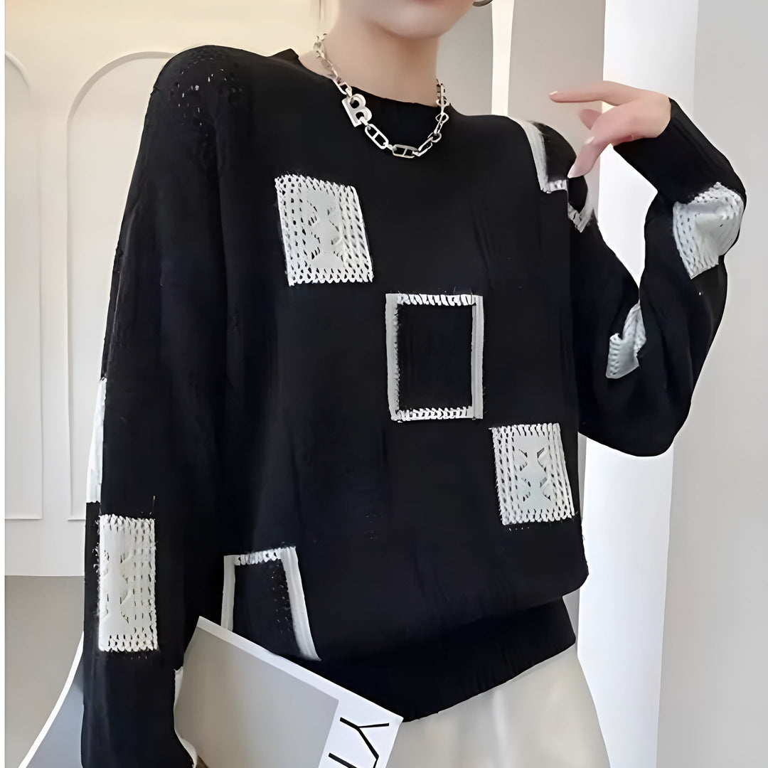 Laura - Flattering Timeless Sweater