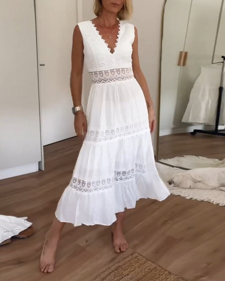 Lilith - Elegant dress with lace