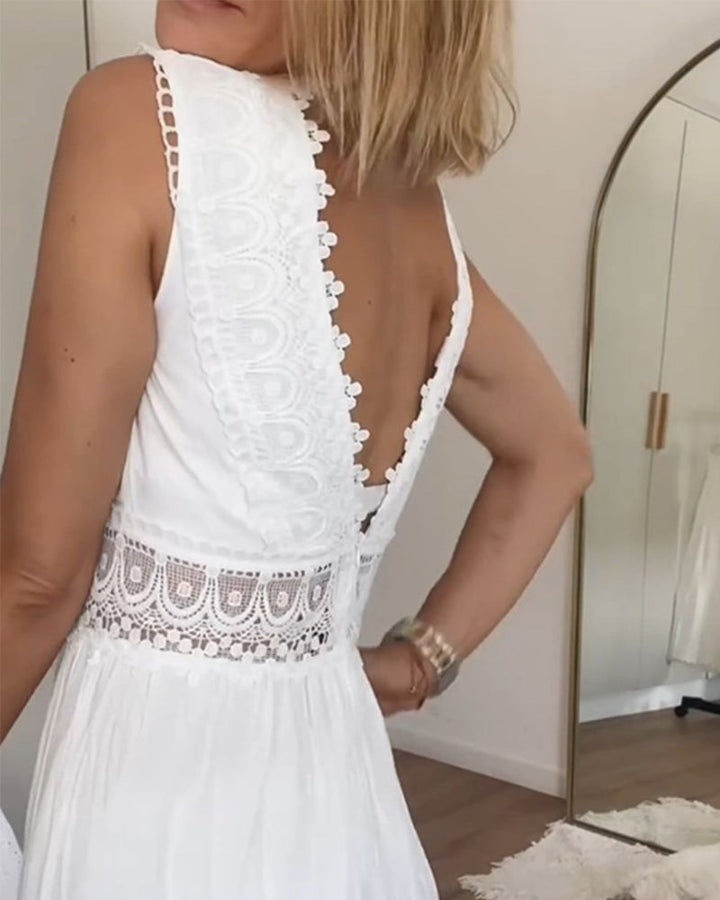 Lilith - Elegant dress with lace