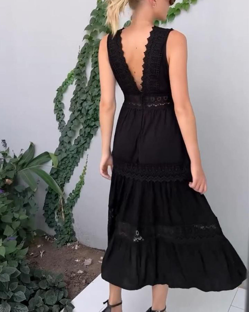 Lilith - Elegant dress with lace